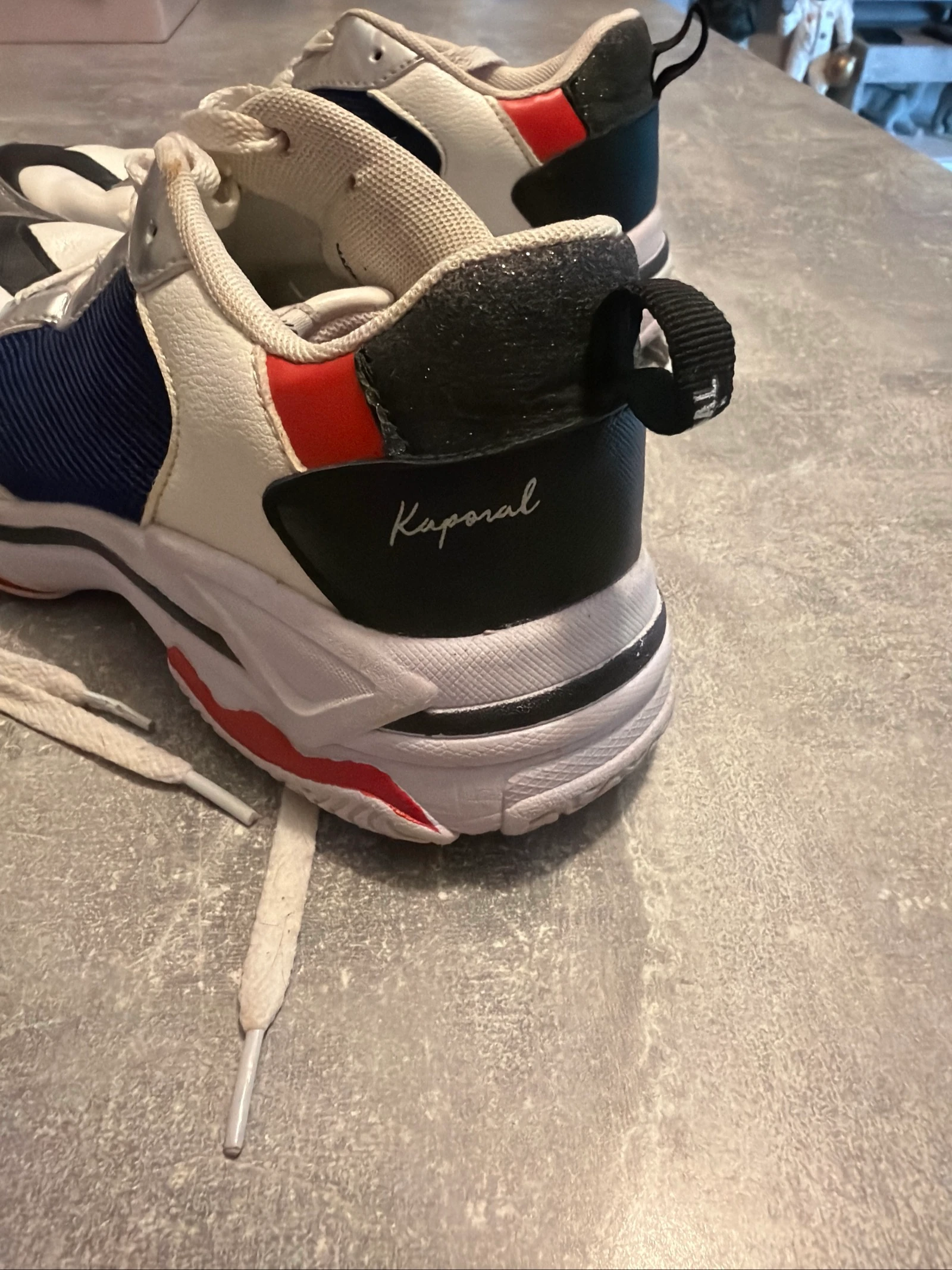 Basket Kaporal taille 38 bon état  – photo 2